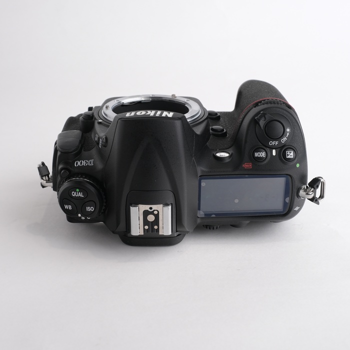 中古】(ニコン) Nikon D300 ボディ｜ナニワグループオンライン