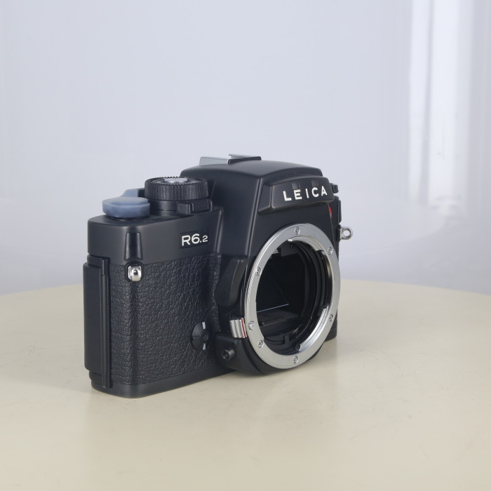 【美品/箱付き完品】LEICA R6.2 フィルムカメラ 中古】(ライカ) Leica R6.2(BK)｜ナニワグループオンライン｜2111011544198