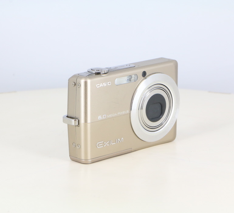 中古】(カシオ) Casio EX-Z600 ゴールド｜ナニワグループオンライン