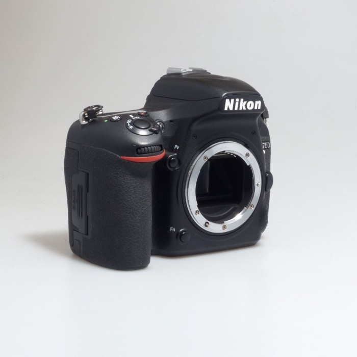 【中古】(ニコン) Nikon D750 ボディ