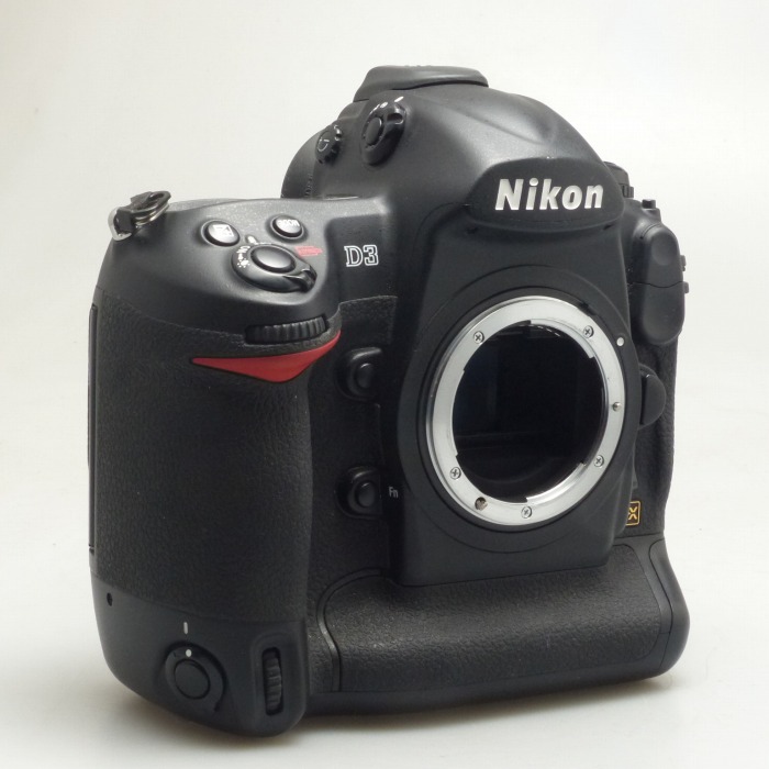 yÁz(jR) Nikon D3 {fC