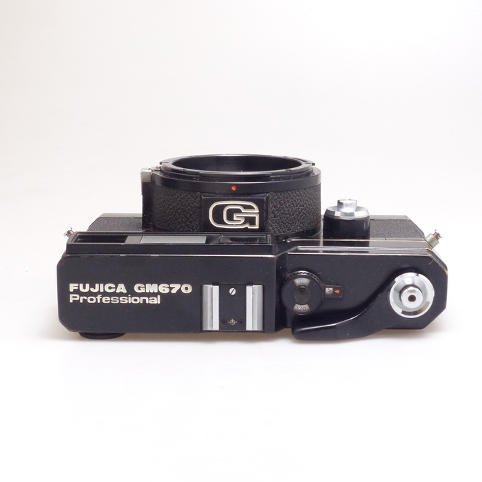 富士フィルム フジカGM670 中判カメラ 中古】(フジフイルム) FUJIFILM FUJICA GM670 Professinal