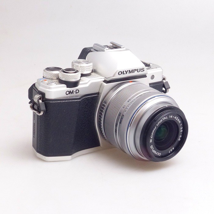 中古】(オリンパス) OLYMPUS OM-D E-M10 MARK2 ボデイ シルバー
