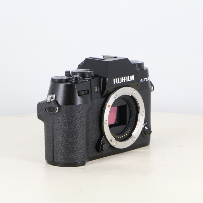 新品未使用　X-T50 ボディ　ブラック　FUJIFILM (フジフイルム) 新品)FUJIFILM (フジフイルム) X-T50 ボディ ブラック（商品ID
