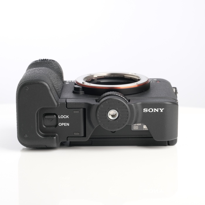 SONY α7CR　ボーディー（ブラック） ソニー「α7CR」実力チェック！ 最先端AF搭載の小型・軽量な6100