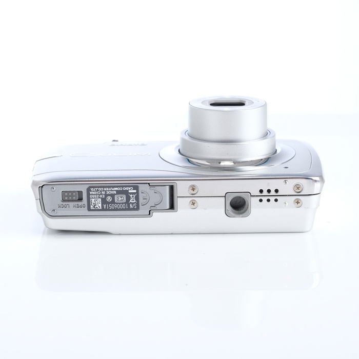 中古】(カシオ) Casio EX-Z550SR シルバー｜ナニワグループオンライン