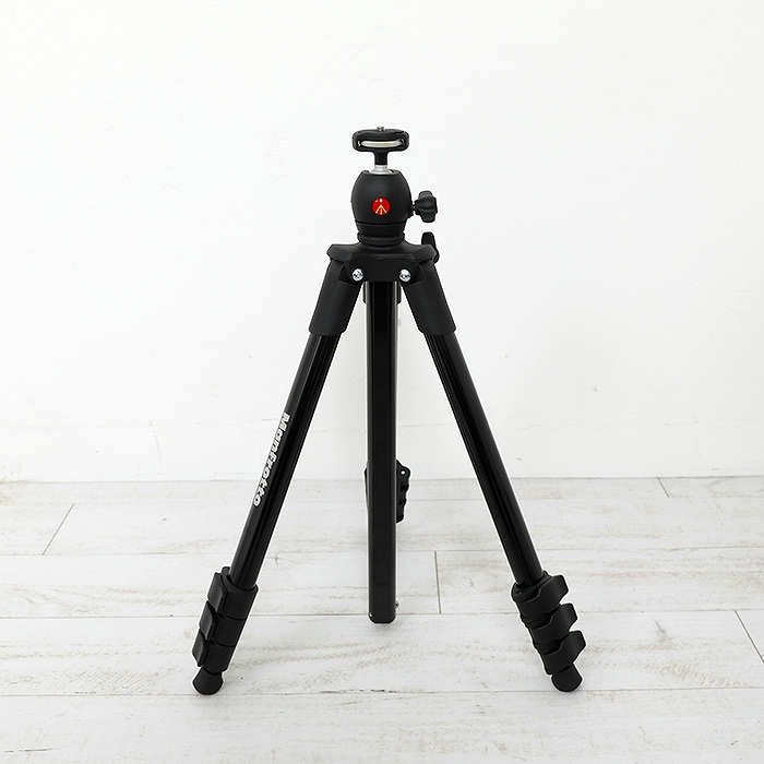 中古 マンフロット Manfrotto 三脚 コンパクトライト Mkcompactlt ナニワグループオンライン