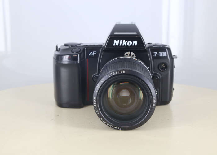 超美品 ’91年高級中級機 Nikon F801 中古】(ニコン) Nikon F801 + Ai-S 35-105/3.5-4.5｜ナニワグループ
