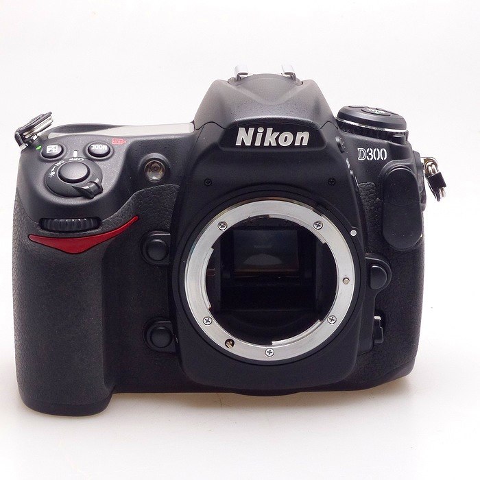 【中古】(ニコン) Nikon D300 ボデイ