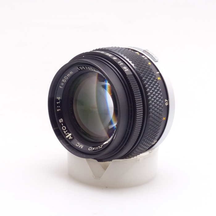 動作品OLYMPUS OM-1 ZUIKO MC AUTO-S 50/1.4 中古】(オリンパス) OLYMPUS ZUIKO MC AUTO-S 50/1.4｜ナニワグループ