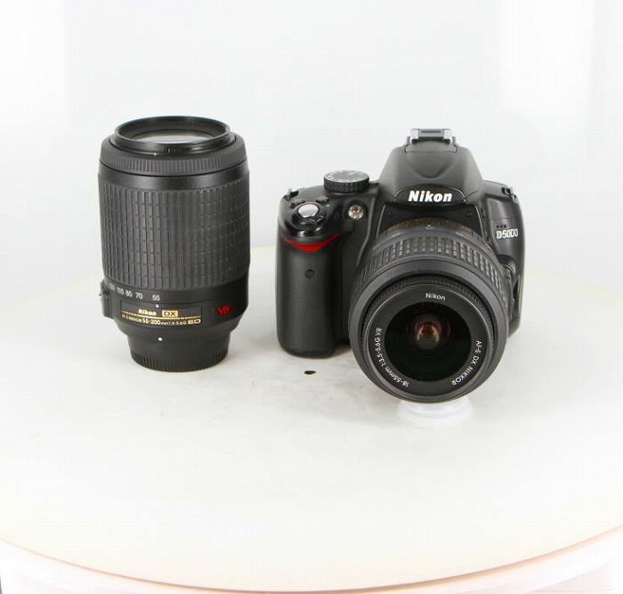 高額クーポン配布中。 Nikon D5000 ダブルレンズキット デジタルカメラ