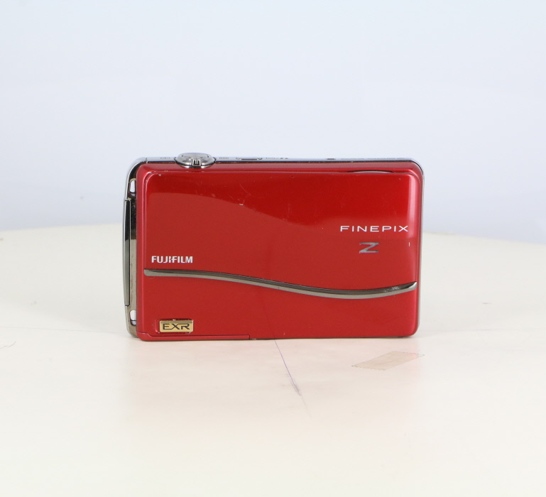 中古】(フジフイルム) FUJIFILM FinePix Z800EXR レッド｜ナニワ