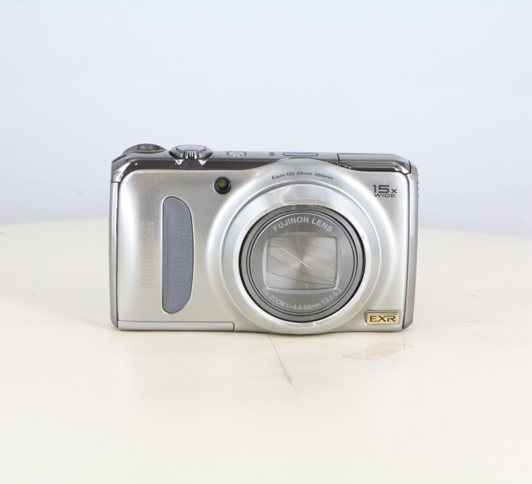 中古】(フジフイルム) FUJIFILM FinePix F300EXR シルバー｜ナニワ