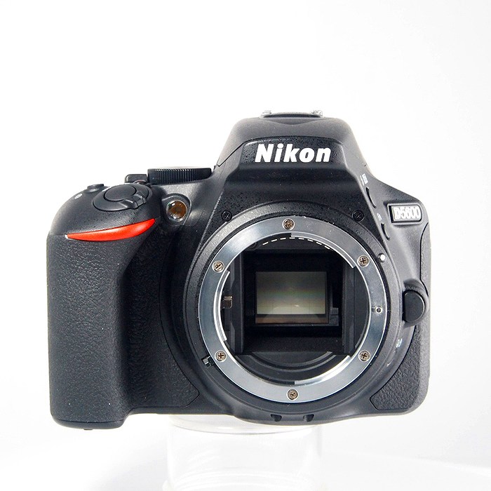 中古】(ニコン) Nikon D5600 ボデイ｜ナニワグループオンライン 