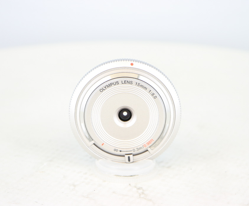 【新品】OLYMPUS BCL-1580 シルバー ボディキャップ レンズ