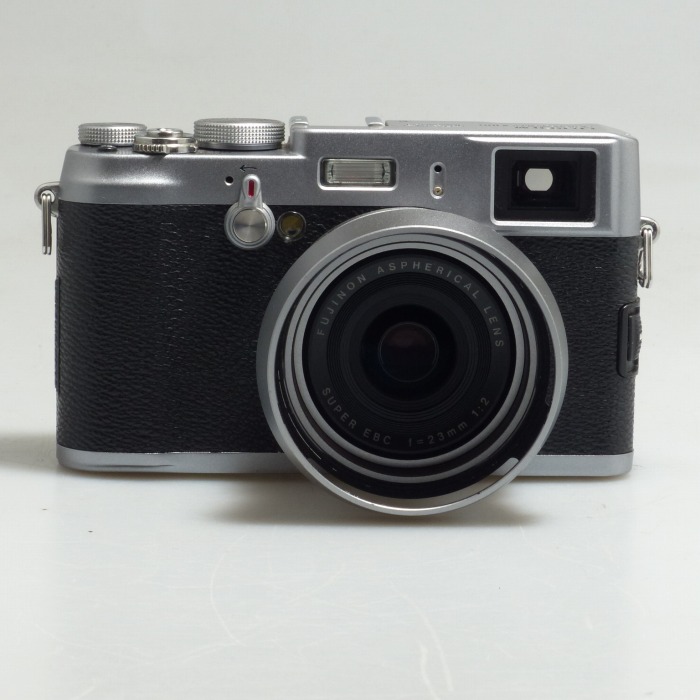 中古】(フジフイルム) FUJIFILM FINEPIX X100｜ナニワグループ