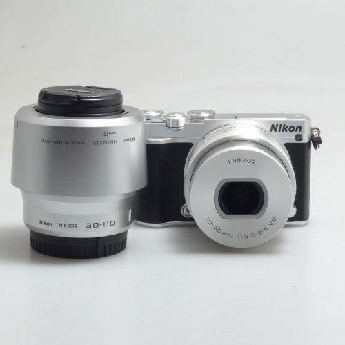 Nikon NIKON 1 J5 SILVER 中古品です | nate-hospital.com