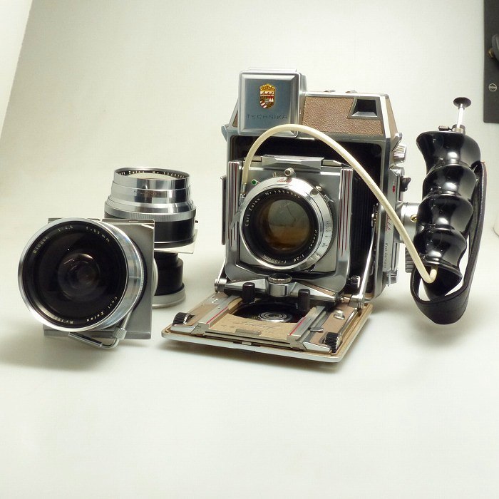 中古】(リンホフ) Linhof スーパーテヒニカ III 23+レンズ3本 (53/4.5 100/2.8 180/4.5):  【中古】フィルムカメラ カメラの買取・下取・販売はナニワグループオンラインへお任せください｜品揃え最大級！カメラ専門店の通販サイト