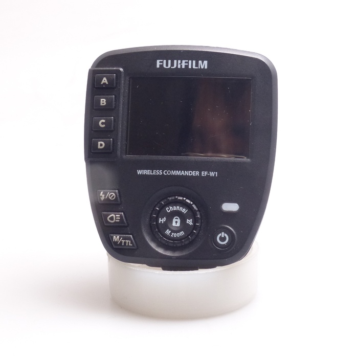 中古】(フジフイルム) FUJIFILM EF-W1 ワイヤレスコマンダーの口コミ