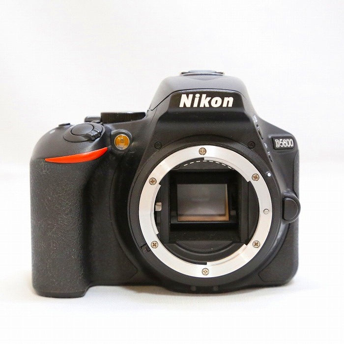 最終値下げ【超美品】Nikon D5600箱や取説等全て揃っております