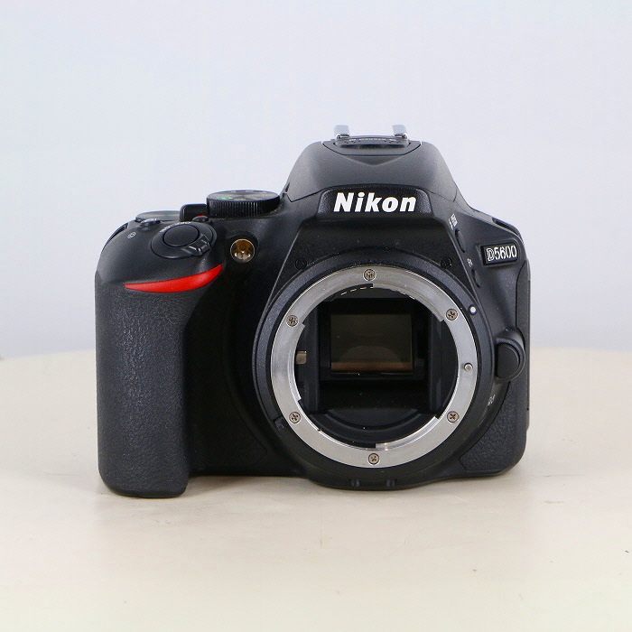 【中古】(ニコン) Nikon D5600 ボディ