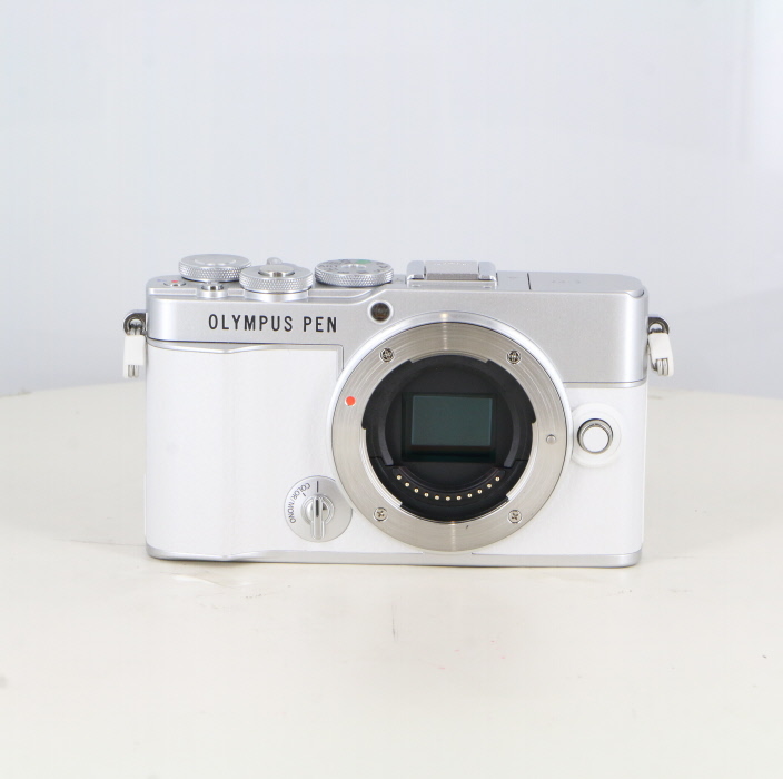 中古】(オリンパス) OLYMPUS E-P7 ボデイ ホワイト｜ナニワグループ