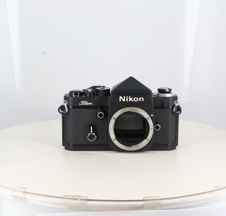【希少カメラ】　Nikon F2チタン ボディ （Titan ネーム入り）元箱 Nikon F2 Titan With Name – FLASHBACK CAMERA