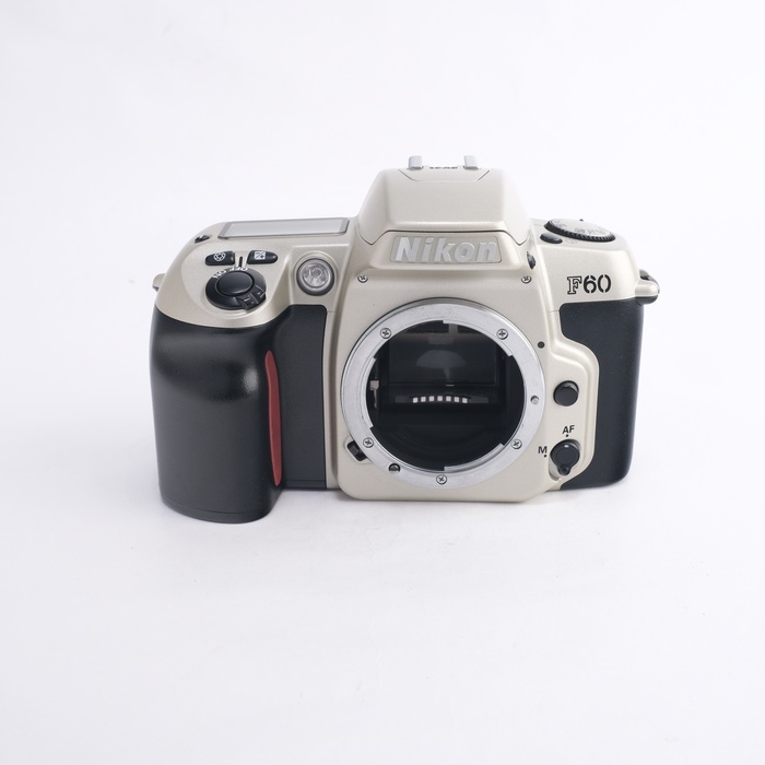 中古】(ニコン) Nikon F60D PANORAMA ボディ シルバー｜ナニワグループ