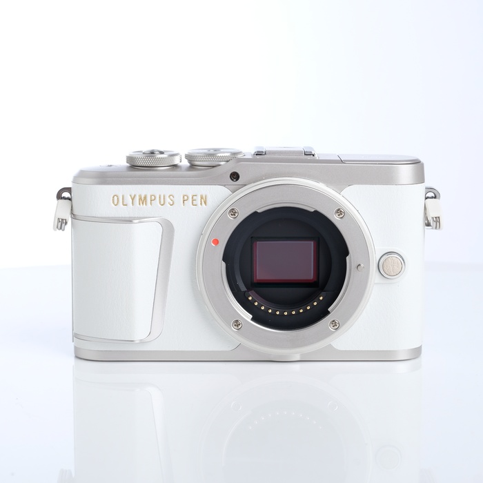 中古】(オリンパス) OLYMPUS E-PL9 ボデイ ホワイト｜ナニワグループ