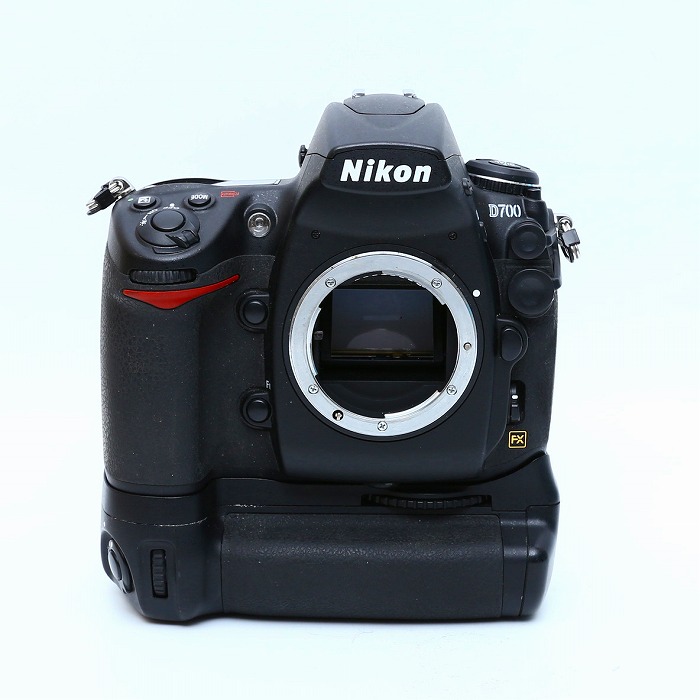 Nikon D700, MB-D10 - デジタル一眼