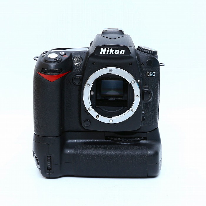 【美品】ニコン Nikon D90 《ショット数少の優良品》