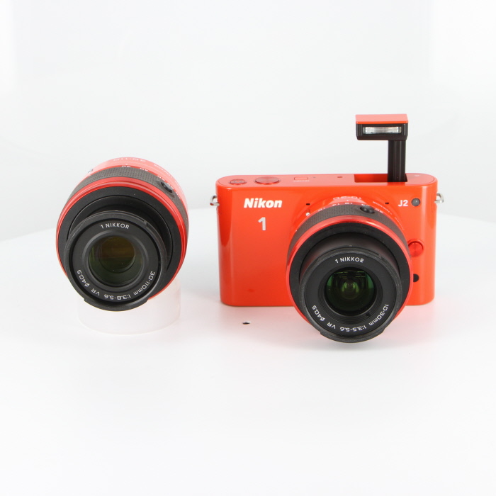 Nikon J2 Wズームキット RED ニコン ミラーレス 一眼 赤 カメラ 楽