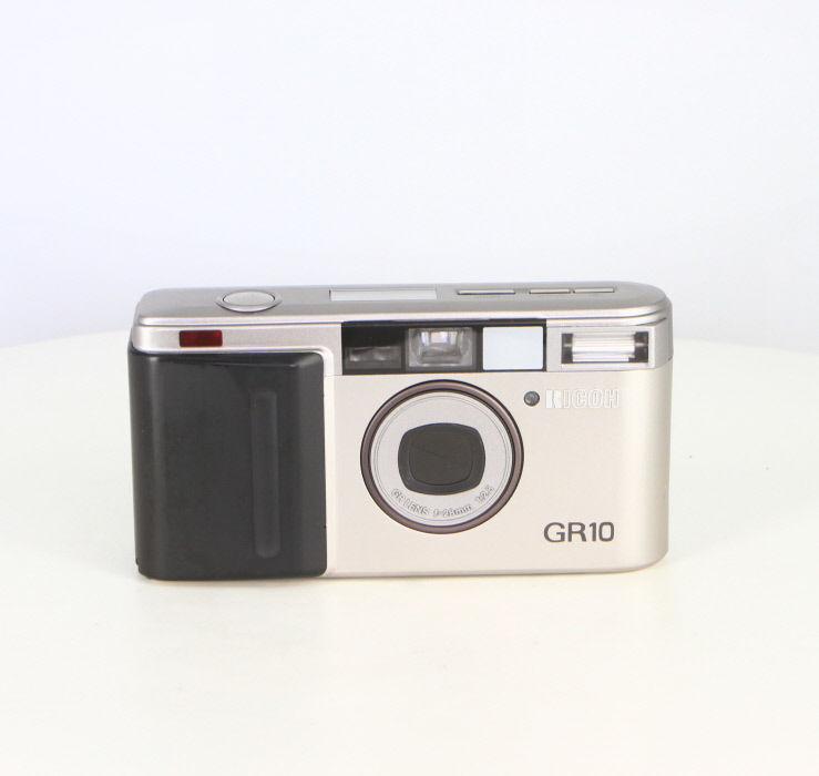 中古】(リコー) RICOH GR-10 シルバー｜ナニワグループオンライン