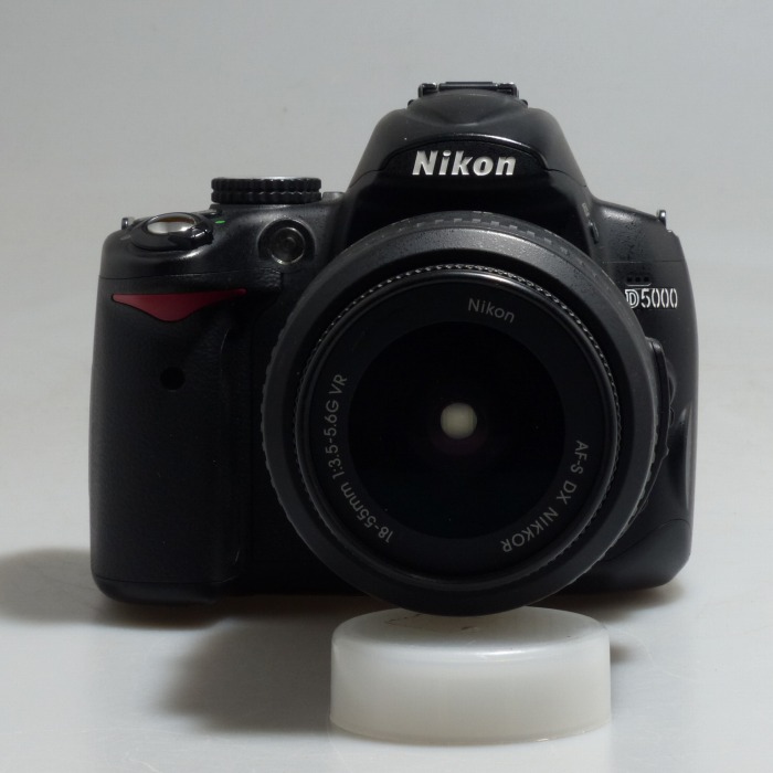 Nikon D5000 18-55レンズキット