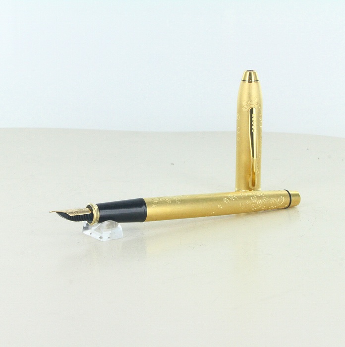 �y���Áz(�N���X) CROSS ���~�e�b�h�G�f�B�V���� �^�E���[���g �`�F���[�u���b�T��