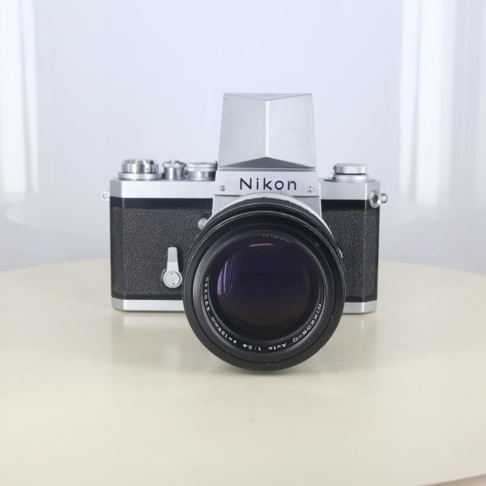 �y���Áz(�j�R��) Nikon F(����) �X�|�[�c�t�@�C���_�[�t + �I�[�g 135/2.8