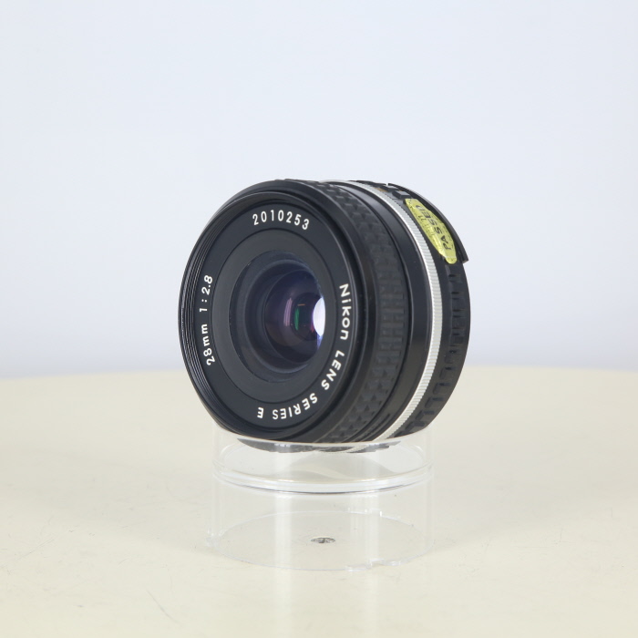 �y���Áz(�j�R��) Nikon �V���[�YE28/2.8