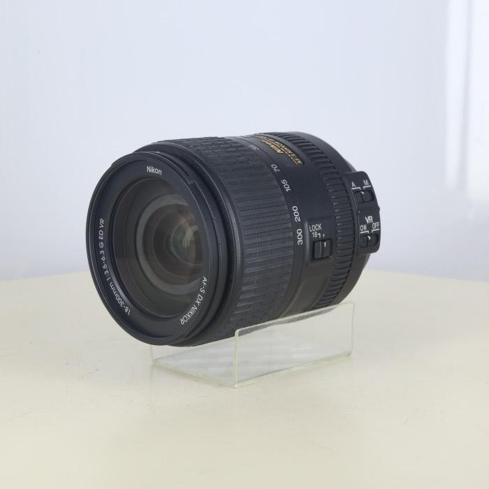 �y���Áz(�j�R��) Nikon AF-S DX 18-300/3.5-6.3 G ED VR