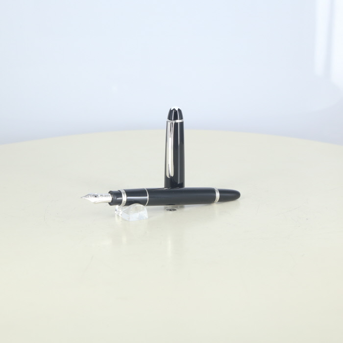 �y���Áz(�����u����) MONTBLANC �}�C�X�^�[�V���e���b�N �v���`�i���C�� #P114 ���[�c�@���g