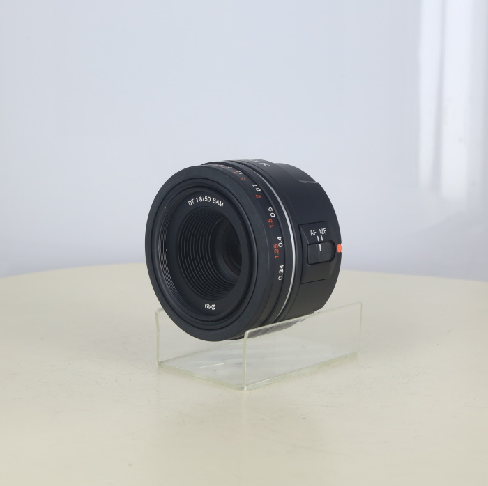 �y���Áz(�\�j�[) SONY DT50/1.8