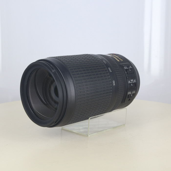 �y���Áz(�j�R��) Nikon AF-S VR 70-300/4.5-5.6G IF-ED