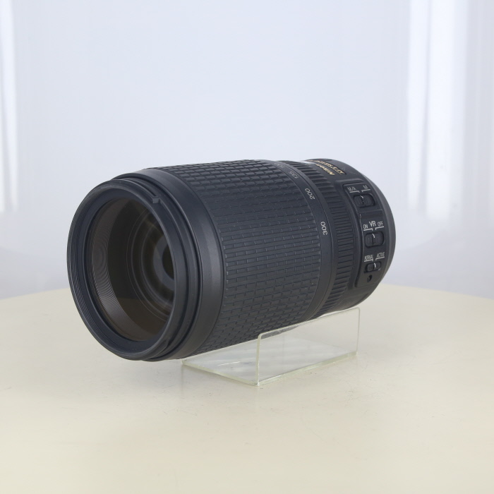 �y���Áz(�j�R��) Nikon AF-S VR 70-300/4.5-5.6G IF-ED