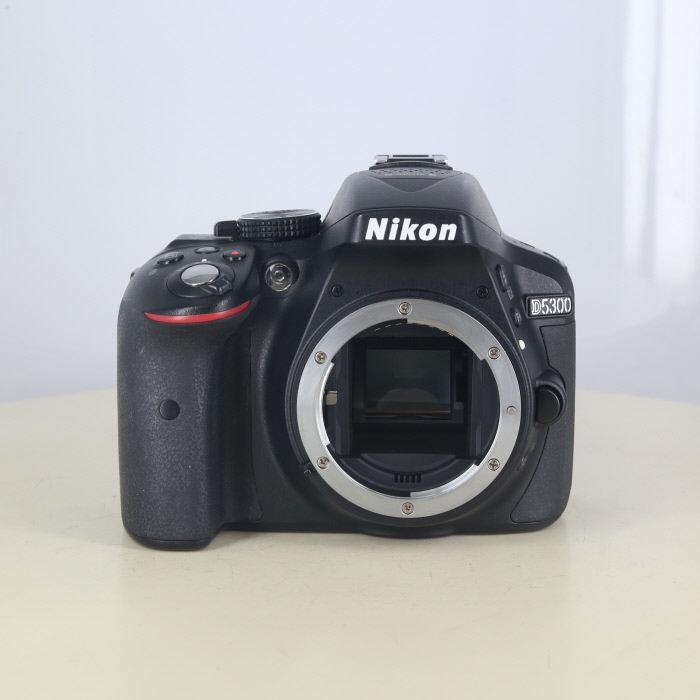 �y���Áz(�j�R��) Nikon D5300 �u���b�N