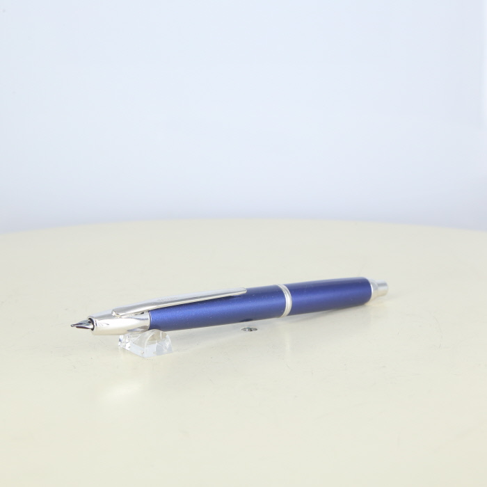 �y���Áz(�p�C���b�g) PILOT �L���b�v���X �_�[�N�u���[