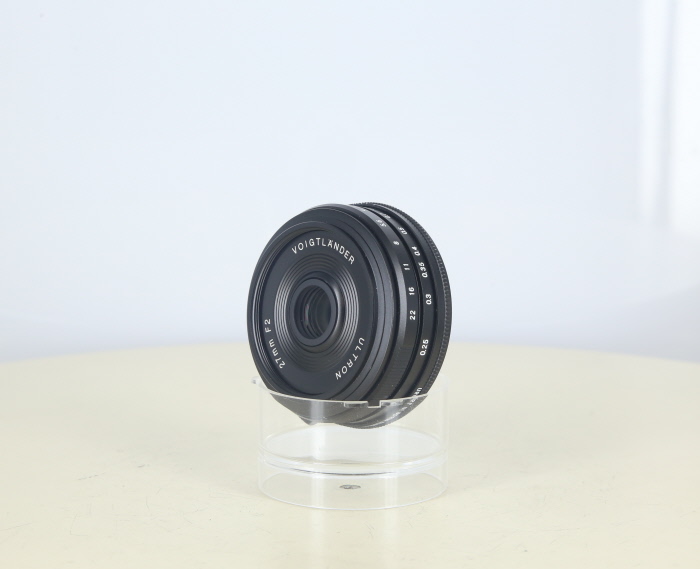 �y���Áz(�t�H�N�g�����_�[) Voigtlander ULTRON27/2 �u���b�N(�t�WX�}�E���g)