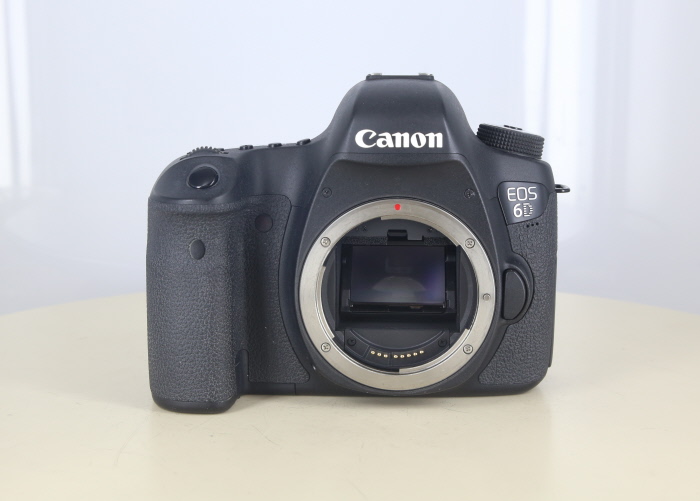 �y���Áz(�L���m��) Canon EOS 6D �{�f�C