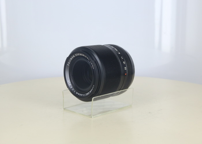 �y���Áz(�t�W�t�C����) FUJIFILM XF60/F2.4 R MACRO
