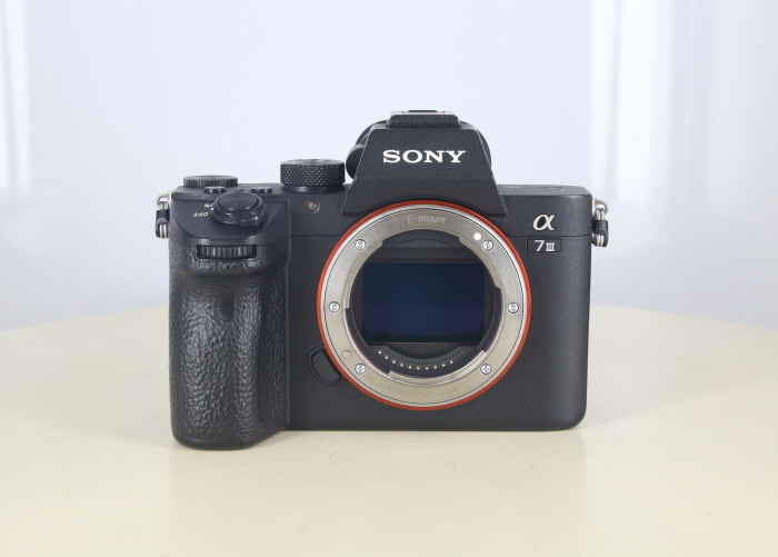 【中古】(ソニー) SONY α7III (ILCE-7M3)
