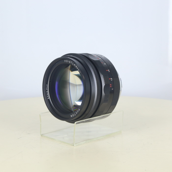 �y���Áz(�t�H�N�g�����_�[) Voigtlander �m�N�g�� 50/1.1 VM BK
