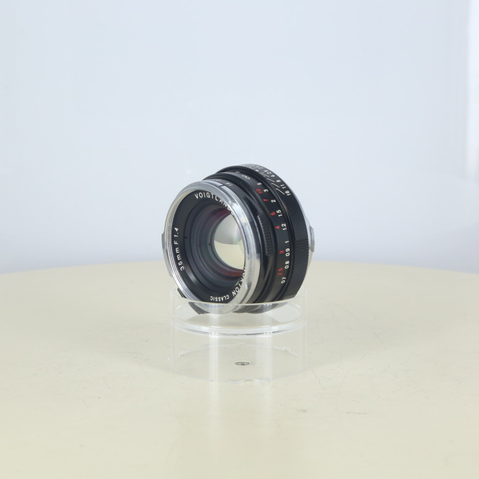 �y���Áz(�t�H�N�g�����_�[) Voigtlander �m�N�g�� �N���V�b�N 35/1.4 VM
